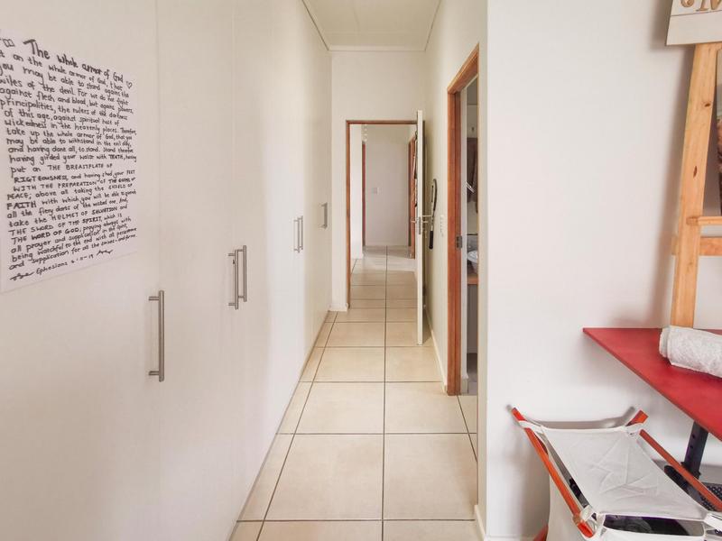3 Bedroom Property for Sale in Mooikloof Country Estate Western Cape